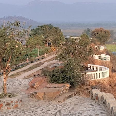Prime Neelkanth Forest Retreat Resort Tehla Εξωτερικό φωτογραφία